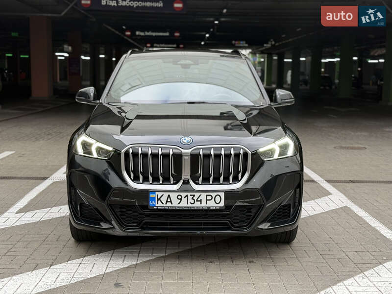 Внедорожник / Кроссовер BMW X1 2022 в Киеве