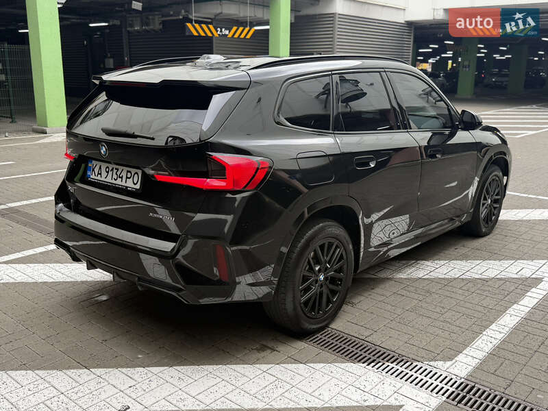 Внедорожник / Кроссовер BMW X1 2022 в Киеве