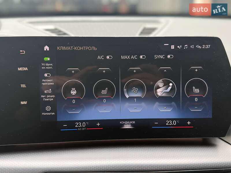 Внедорожник / Кроссовер BMW X1 2022 в Киеве