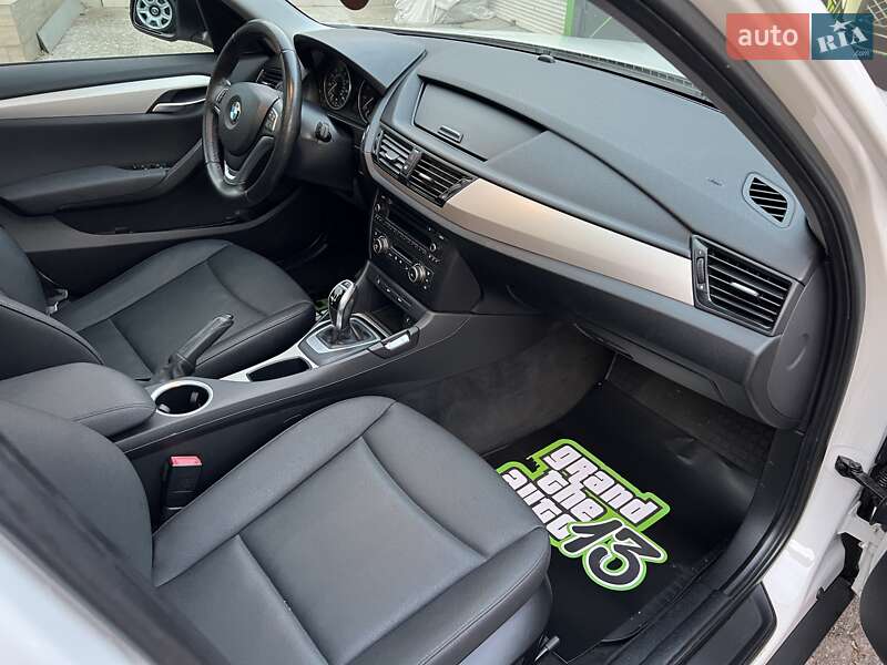 Внедорожник / Кроссовер BMW X1 2013 в Одессе