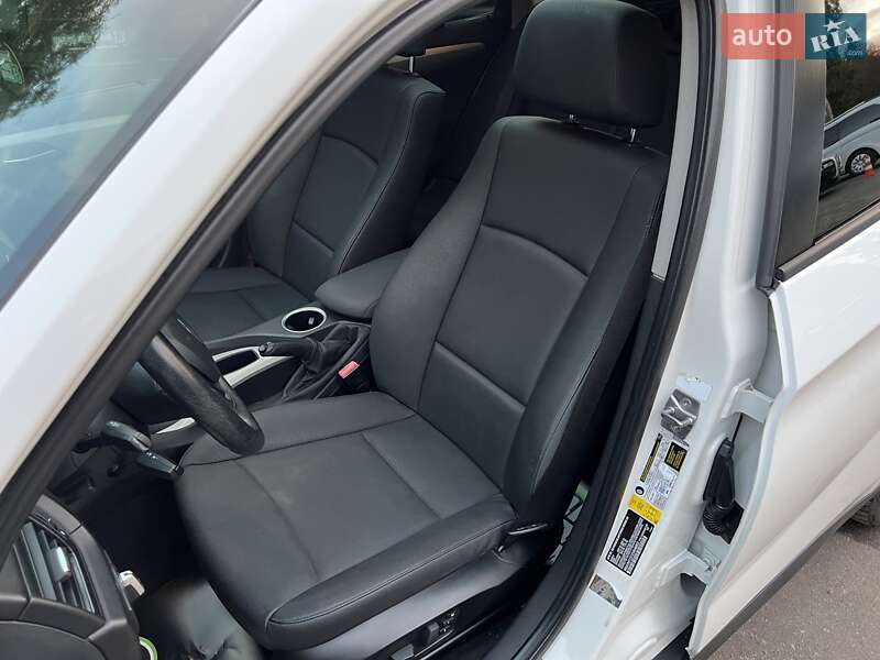 Внедорожник / Кроссовер BMW X1 2013 в Одессе