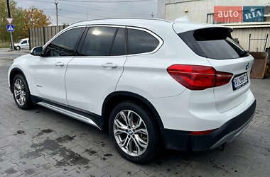 Внедорожник / Кроссовер BMW X1 2016 в 