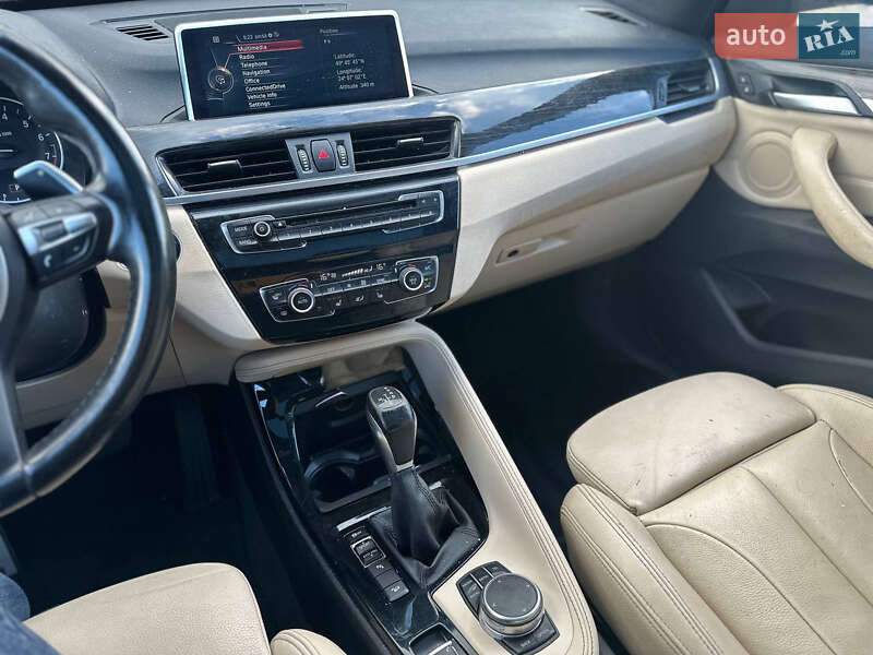 Позашляховик / Кросовер BMW X1 2017 в Львові фото 13 Позашляховик / Кросовер BMW X1 2017 в Львові