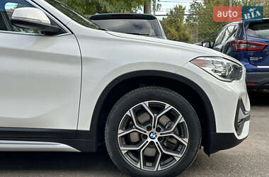Внедорожник / Кроссовер BMW X1 2019 в 