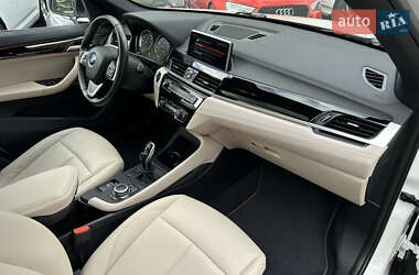 Внедорожник / Кроссовер BMW X1 2019 в 