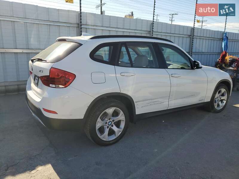 Позашляховик / Кросовер BMW X1 2015 в Києві фото 4 Позашляховик / Кросовер BMW X1 2015 в Києві