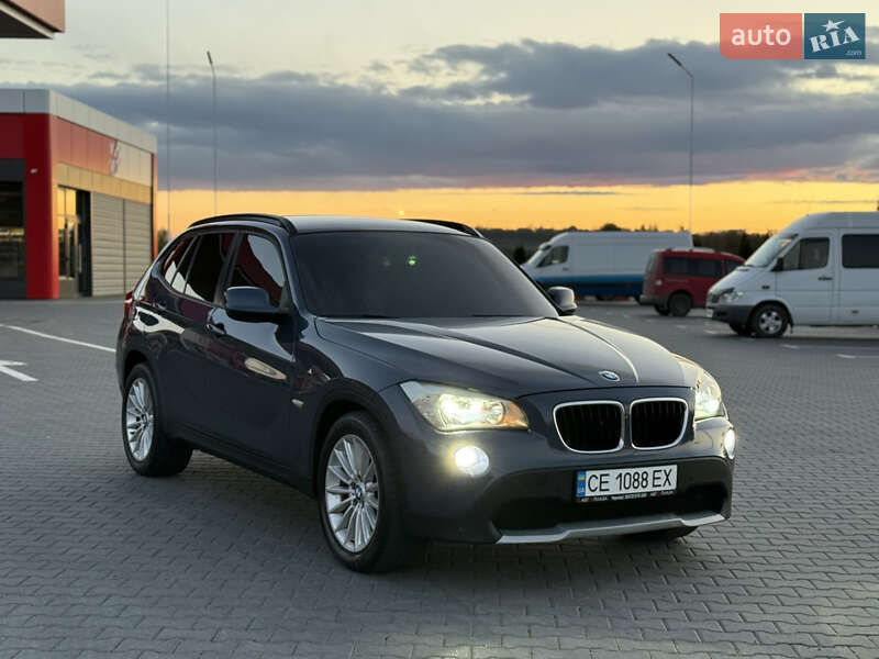 Внедорожник / Кроссовер BMW X1 2011 в Черновцах