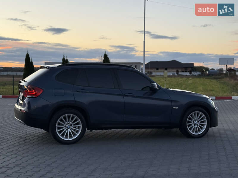 Внедорожник / Кроссовер BMW X1 2011 в Черновцах