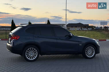 Позашляховик / Кросовер BMW X1 2011 в  фото 25 Позашляховик / Кросовер BMW X1 2011 в
