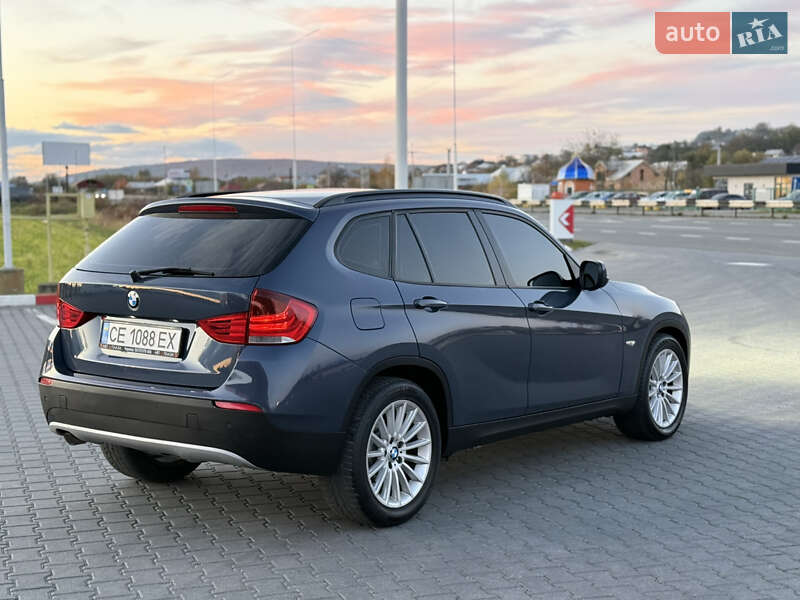 Внедорожник / Кроссовер BMW X1 2011 в Черновцах