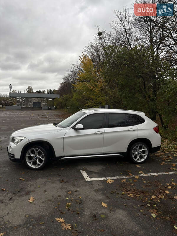 Позашляховик / Кросовер BMW X1 2013 в Києві