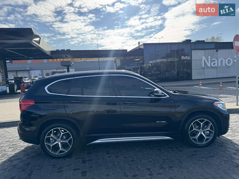 Внедорожник / Кроссовер BMW X1 2016 в Киеве