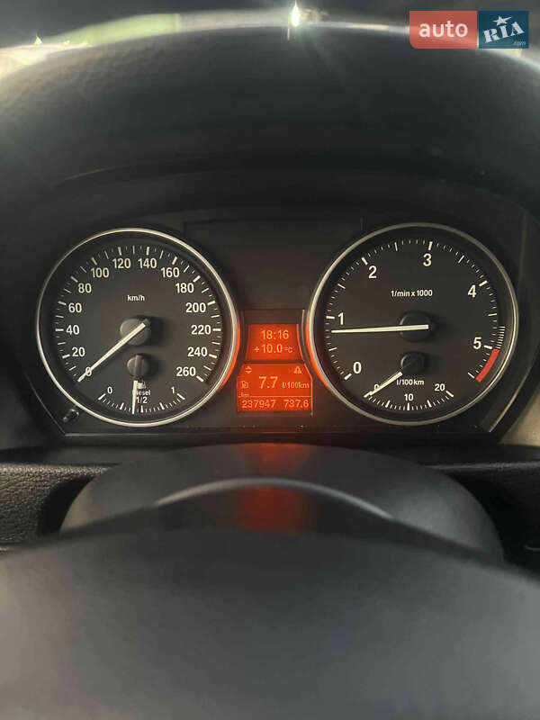 Внедорожник / Кроссовер BMW X1 2010 в Яворове фото 3 Внедорожник / Кроссовер BMW X1 2010 в Яворове