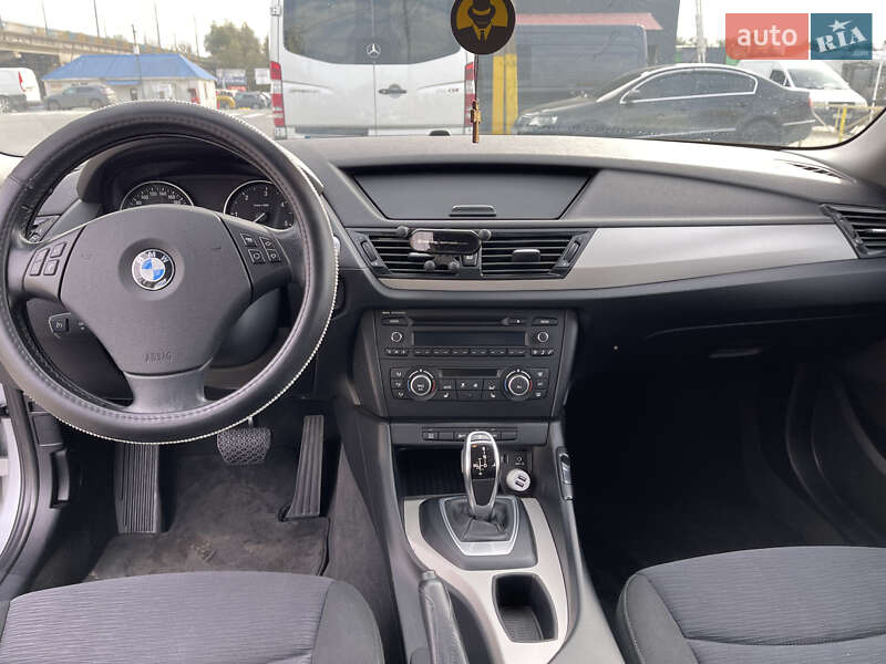 Позашляховик / Кросовер BMW X1 2014 в Чернівцях