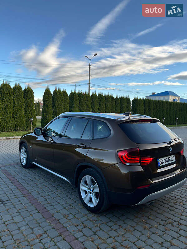 Внедорожник / Кроссовер BMW X1 2010 в Дунаевцах