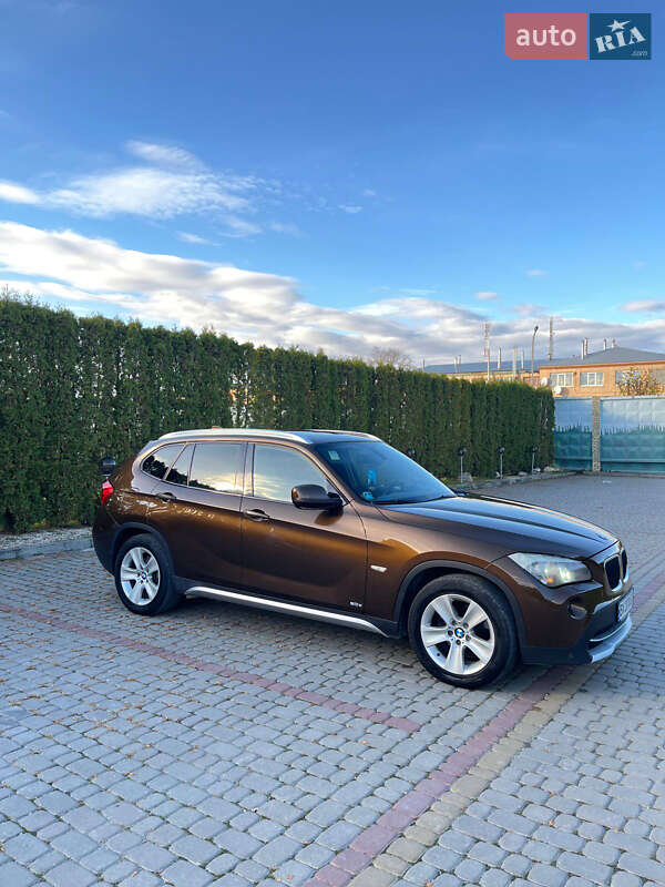 Внедорожник / Кроссовер BMW X1 2010 в Дунаевцах