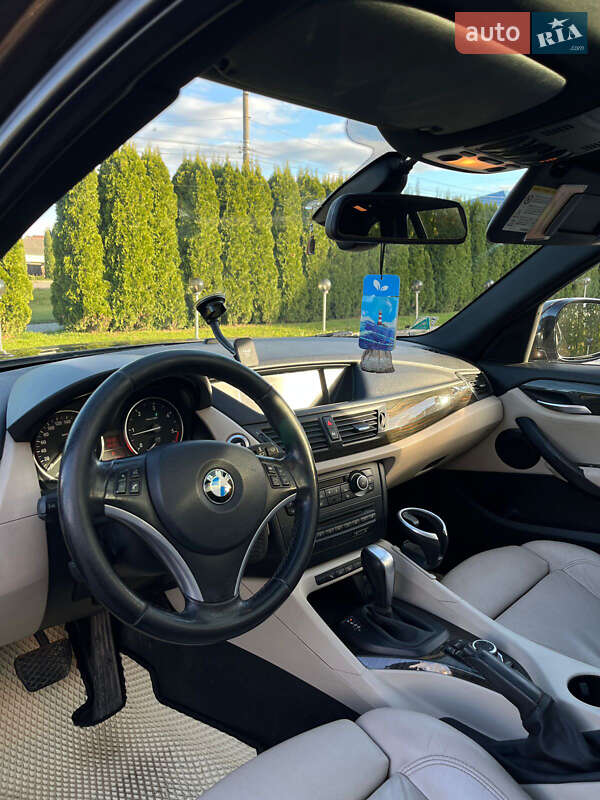 Внедорожник / Кроссовер BMW X1 2010 в Дунаевцах