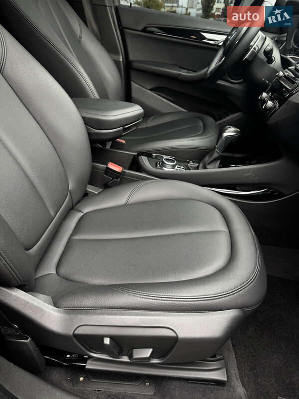 Внедорожник / Кроссовер BMW X1 2016 в Умани