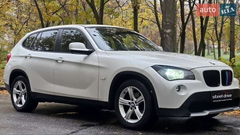Внедорожник / Кроссовер BMW X1 2011 в Николаеве