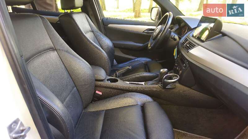 Внедорожник / Кроссовер BMW X1 2011 в Николаеве