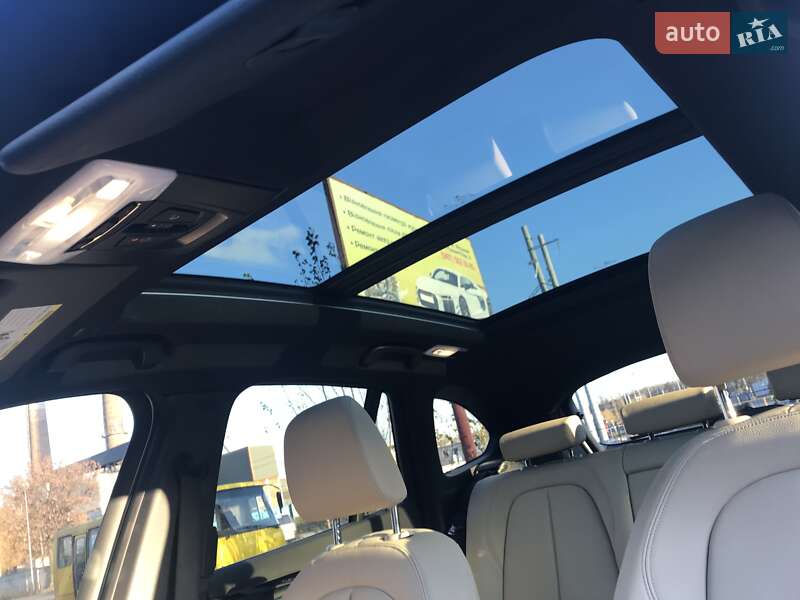 Внедорожник / Кроссовер BMW X1 2017 в Киеве