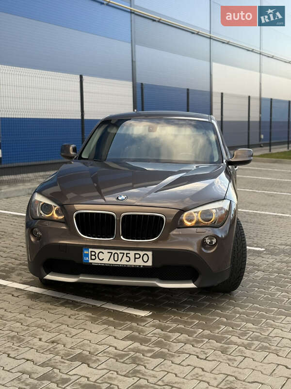 Внедорожник / Кроссовер BMW X1 2011 в Львове фото 4 Внедорожник / Кроссовер BMW X1 2011 в Львове