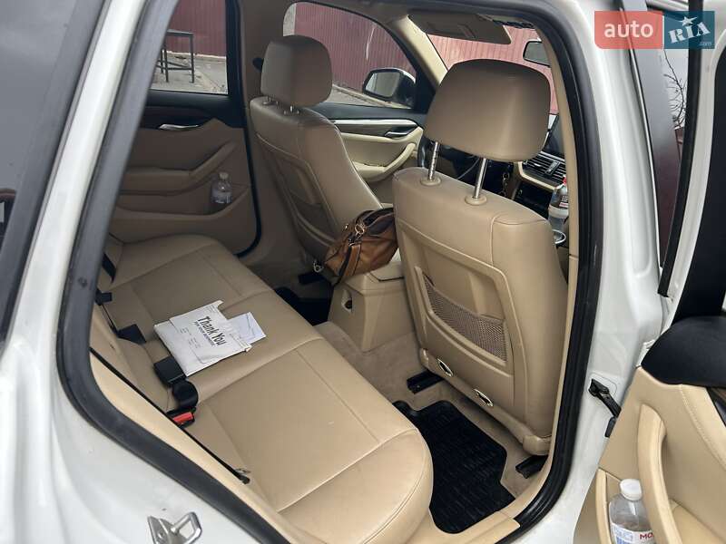 Внедорожник / Кроссовер BMW X1 2014 в Одессе