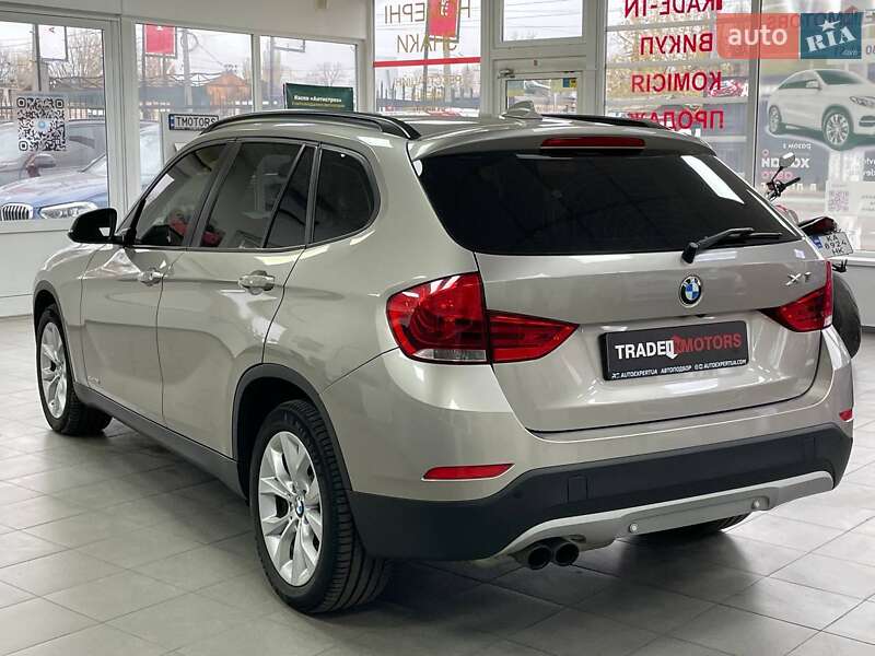 Внедорожник / Кроссовер BMW X1 2014 в Киеве