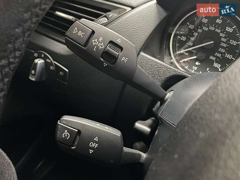 Внедорожник / Кроссовер BMW X1 2014 в Киеве