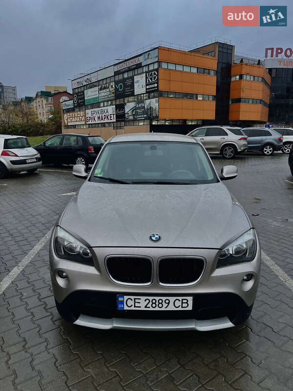 Позашляховик / Кросовер BMW X1 2011 в Чернівцях