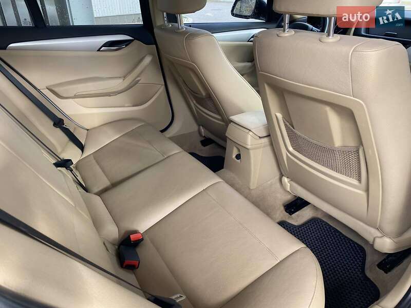 Позашляховик / Кросовер BMW X1 2014 в Миколаєві