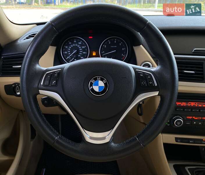 Позашляховик / Кросовер BMW X1 2014 в Миколаєві