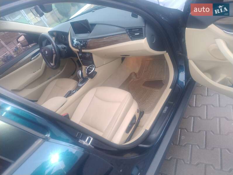 Внедорожник / Кроссовер BMW X1 2012 в Киеве