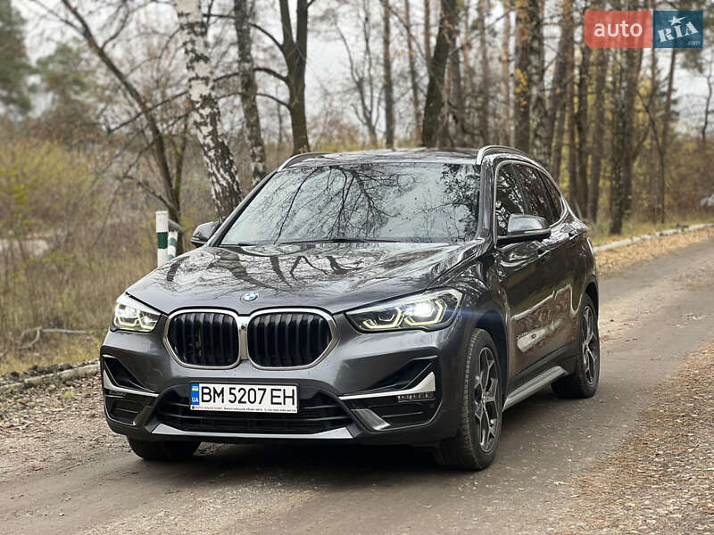 Внедорожник / Кроссовер BMW X1 2016 в Киеве