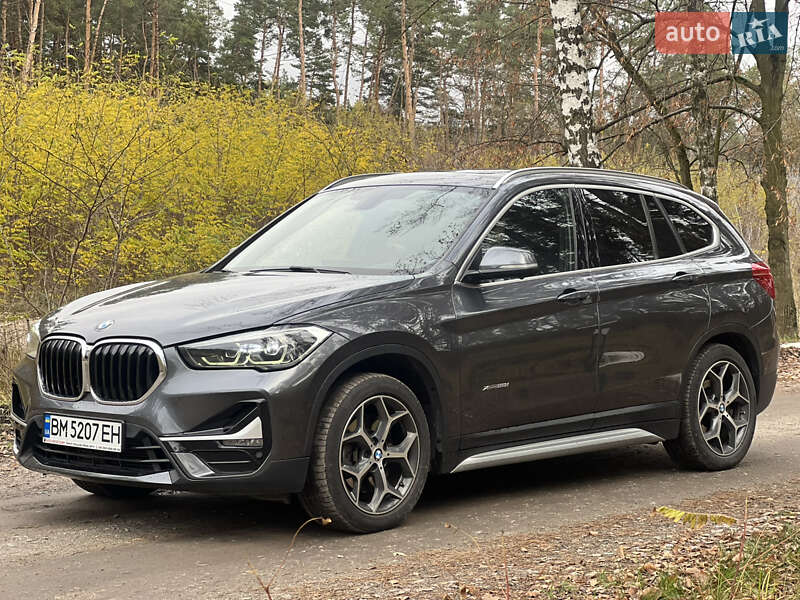 Внедорожник / Кроссовер BMW X1 2016 в Киеве