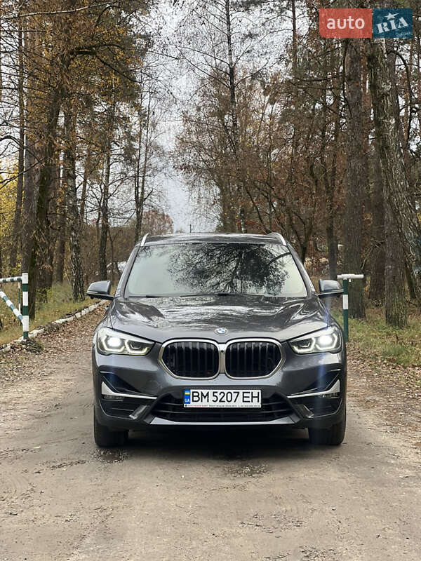 Внедорожник / Кроссовер BMW X1 2016 в Киеве