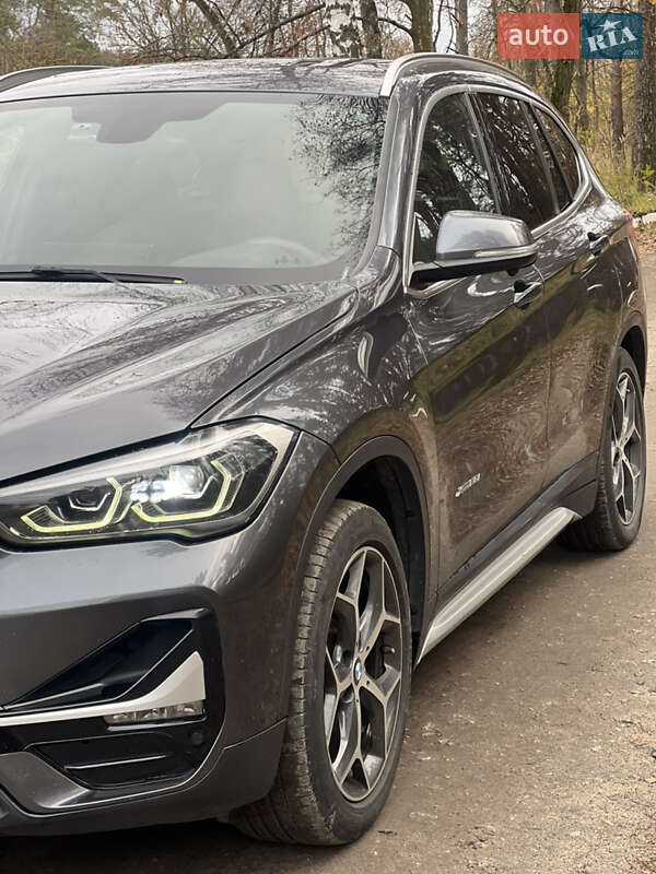 Внедорожник / Кроссовер BMW X1 2016 в Киеве