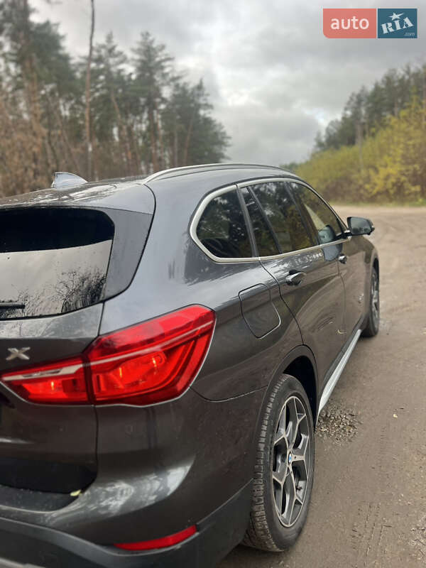 Внедорожник / Кроссовер BMW X1 2016 в Киеве