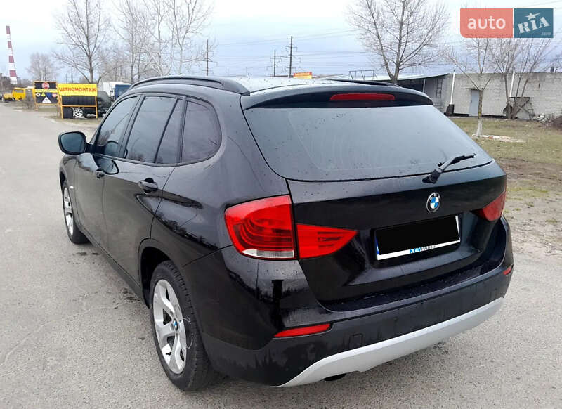 Внедорожник / Кроссовер BMW X1 2012 в Киеве