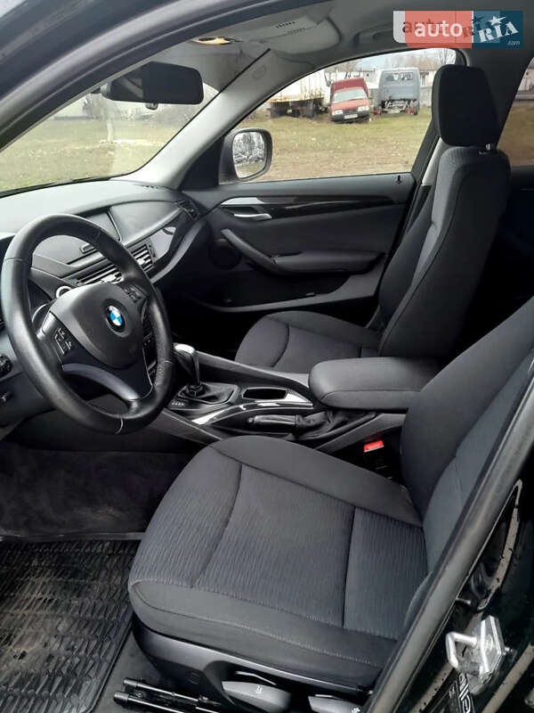 Внедорожник / Кроссовер BMW X1 2012 в Киеве