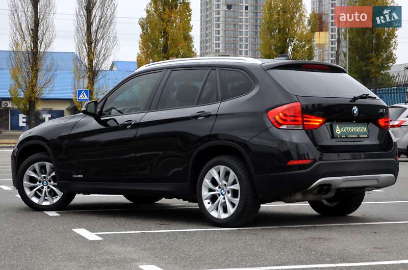 Внедорожник / Кроссовер BMW X1 2013 в Киеве