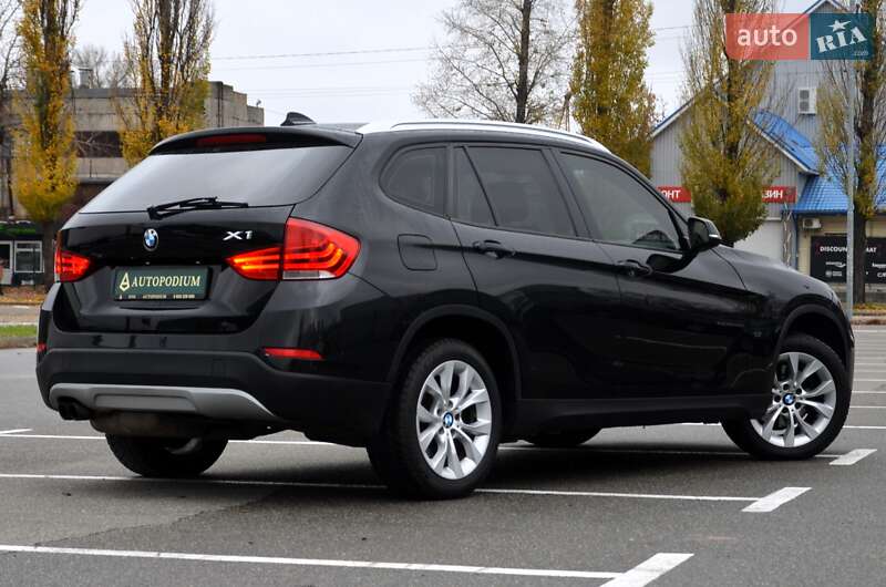 Внедорожник / Кроссовер BMW X1 2013 в Киеве