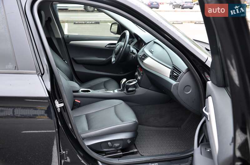 Внедорожник / Кроссовер BMW X1 2013 в Киеве