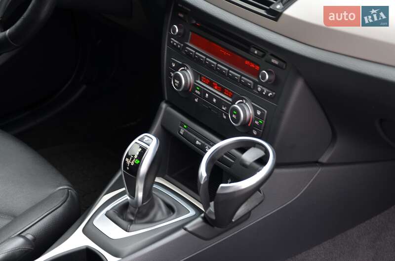 Внедорожник / Кроссовер BMW X1 2013 в Киеве