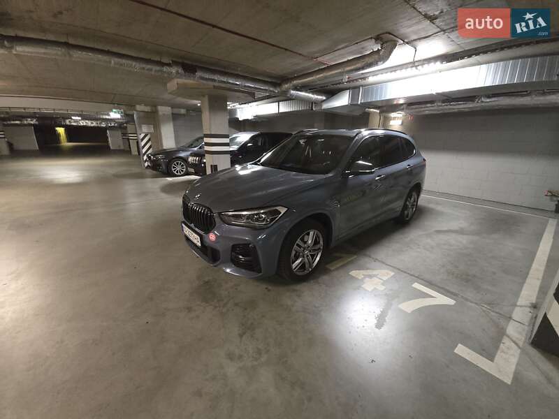 Внедорожник / Кроссовер BMW X1 2022 в Киеве фото 3 Внедорожник / Кроссовер BMW X1 2022 в Киеве