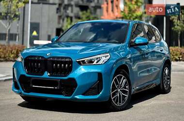 Позашляховик / Кросовер BMW X1 2023 в Києві