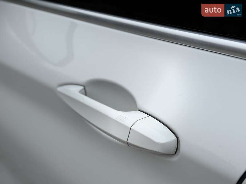 Внедорожник / Кроссовер BMW X1 2018 в Львове