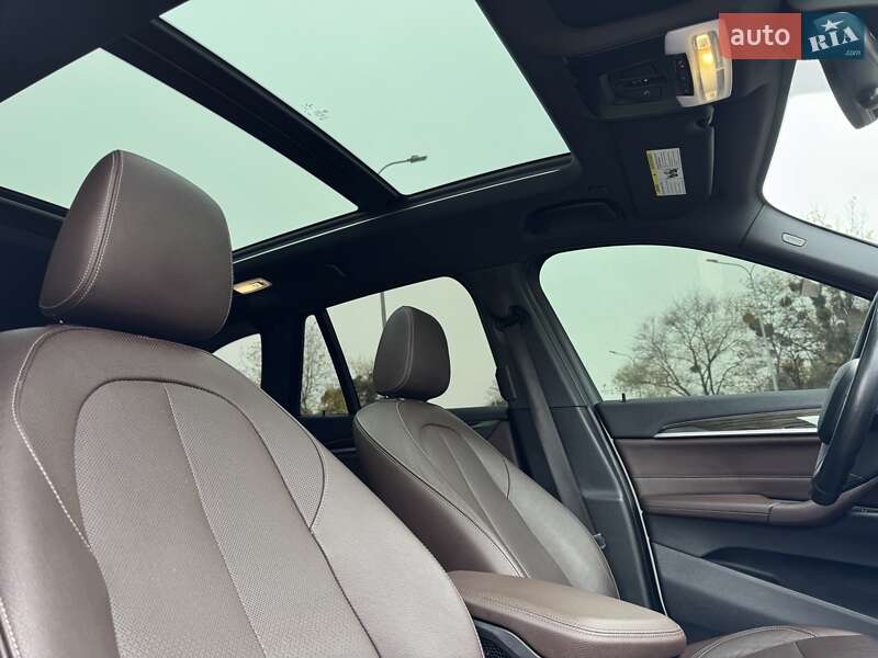 Внедорожник / Кроссовер BMW X1 2018 в Львове