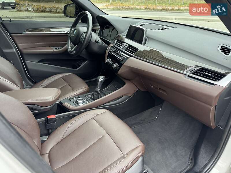 Внедорожник / Кроссовер BMW X1 2018 в Львове