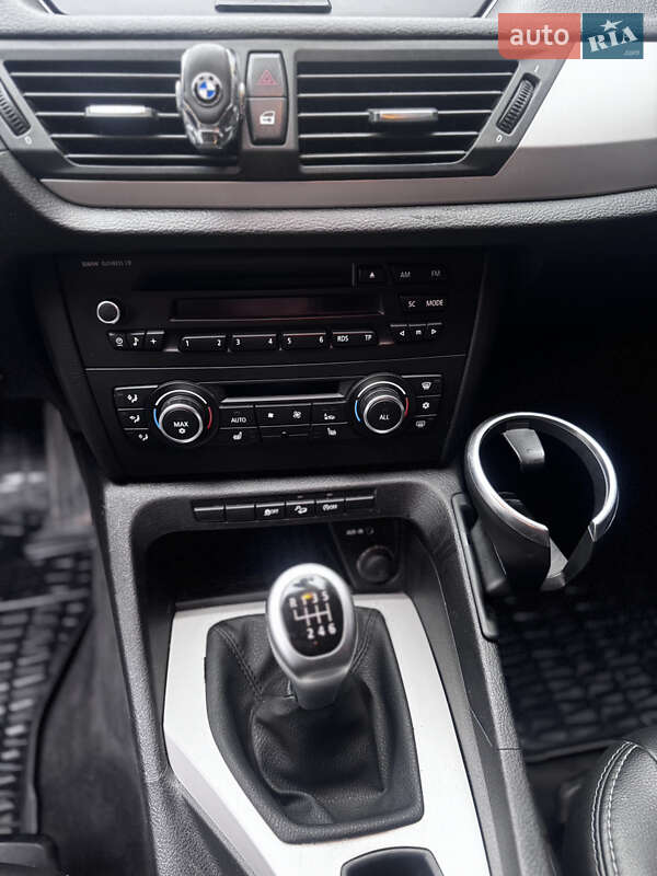 Внедорожник / Кроссовер BMW X1 2011 в Христиновке